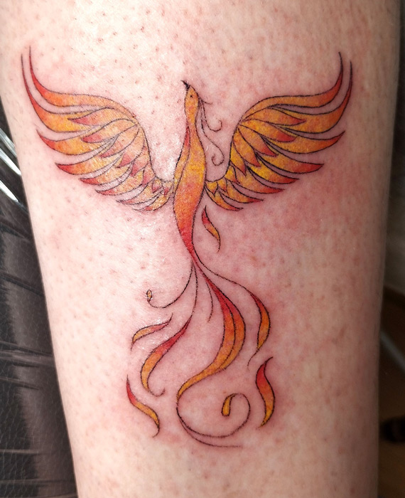 tatouage couleur phoenix ligne fine annecy